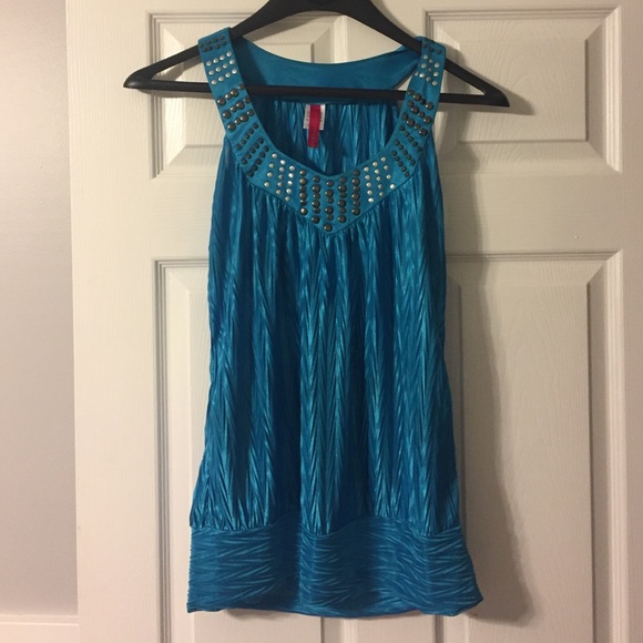Women's tank
