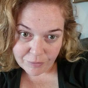 Meet your Posher, Holly