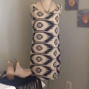 🌺BLACK AND IVORY DRESS. EXCELLENT SHAPE!