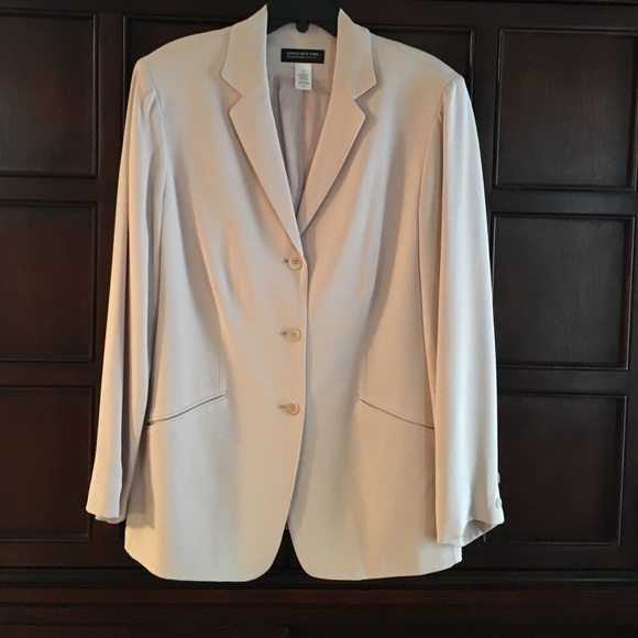 BEST BUY FRIDAY Jones NY Pink Blazer