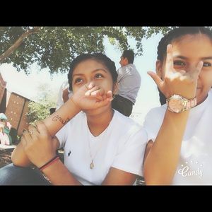 Meet your Posher, Emily