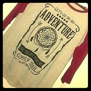 Graphic tee, half sleeve