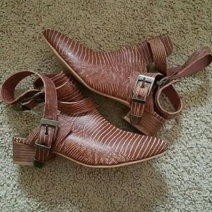 Matisse Talon ankle bootie