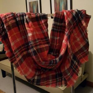 Aerie Scarf