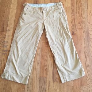 American Eagle capris