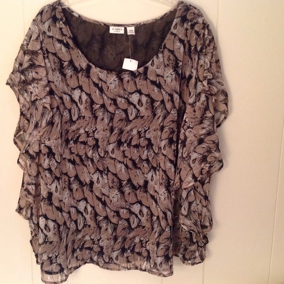 Tan/black blouse