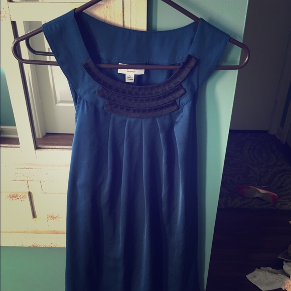 Blue maternity top