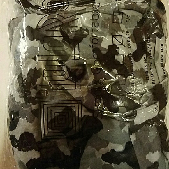 Lularoe camo leggings os one size