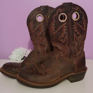 Ariat Heritage boots*on hold*