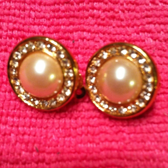 Clip on Pearl & Crystal Earrings