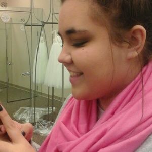 Meet your Posher, Becky