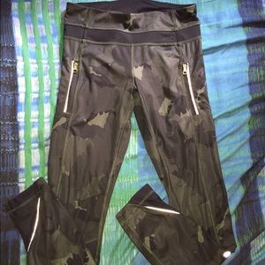 Lululemon camo inspire tight