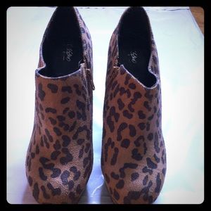 Mossimo leopard print platform bootie