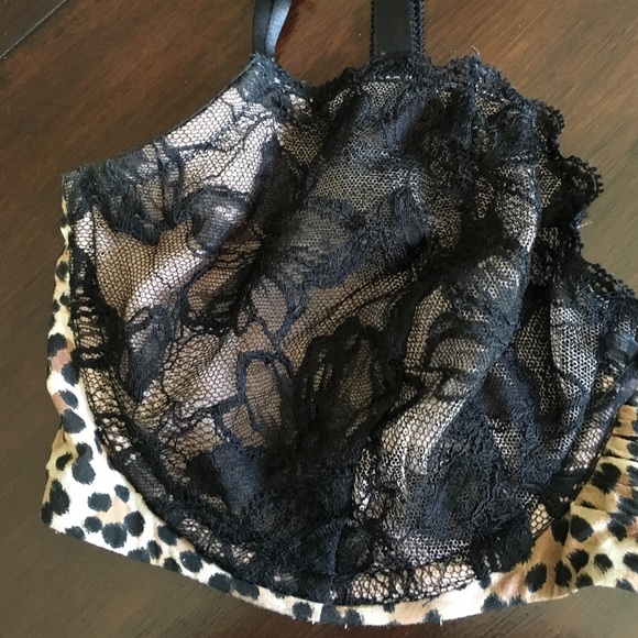 Sold in bundle - Picture 2 of 4