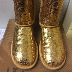 Gold sequin uggs