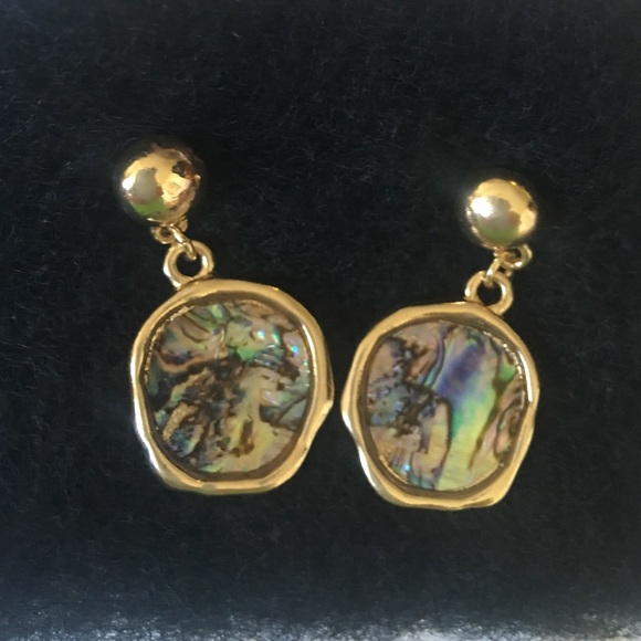 Earrings - Picture 1 of 1