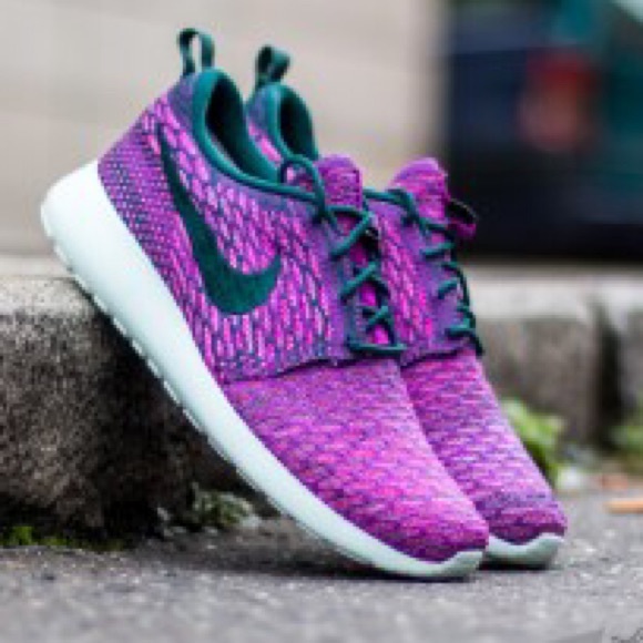 ❌SOLD❌Women's Nike Roshe Flyknit
