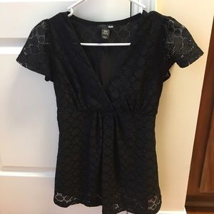 Eyelet Black Top