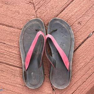 Women's Pink and Brown Chacos! Worn once! Sz8