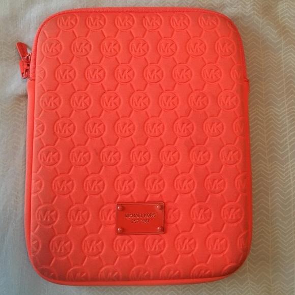 Michael Kors iPad case - Picture 1 of 4
