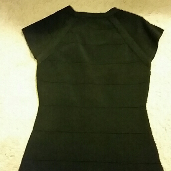 Dress - Picture 3 of 4