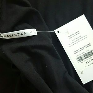 Fabletics Tops - NWT Open Back Fabletics Switchback Top Fabletics Tops - NWT Open Back Fabletics Switchback Top