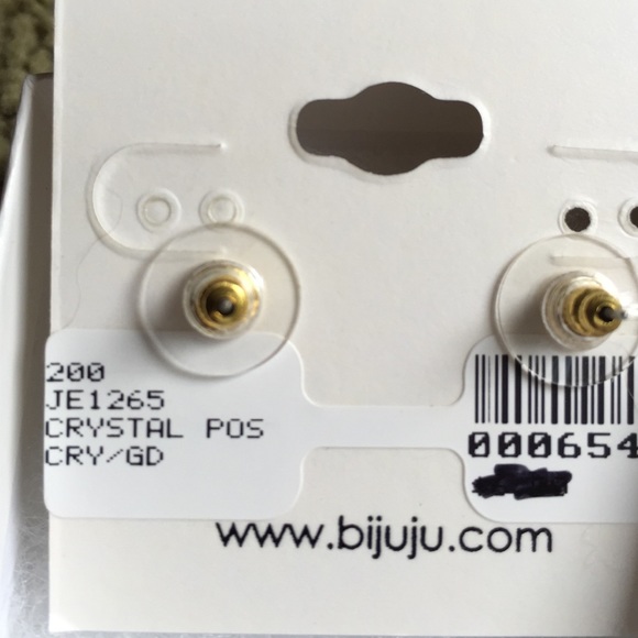 New. - Picture 2 of 3