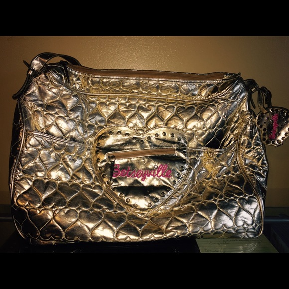 BETSEYVILLE SUPER SIZE BAG..