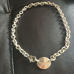 Return to tiffanys necklace