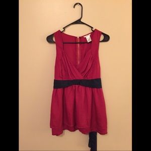 ❤️Beautiful Magenta/Navy Top!🛍