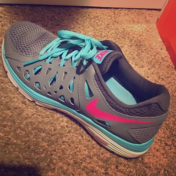 Nike dual fusion