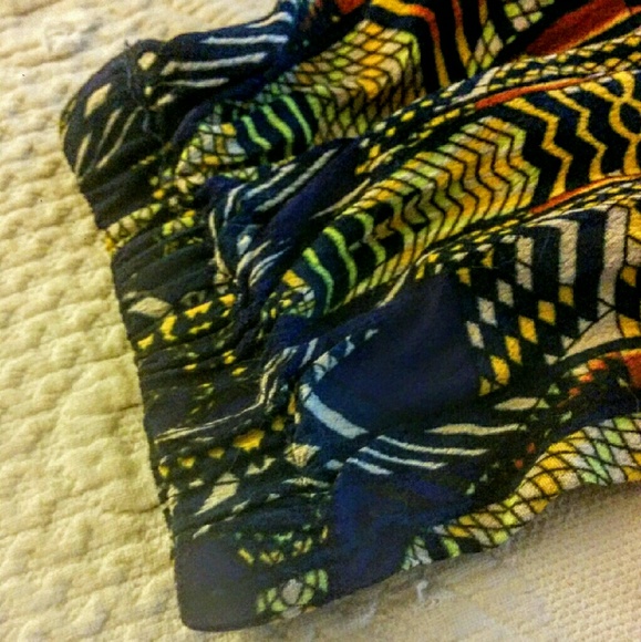 Electric jungle jumpsuit!! - Picture 4 of 4