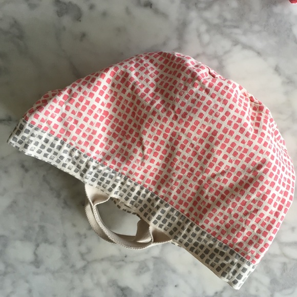 Reversible machine wash tote - Picture 3 of 3