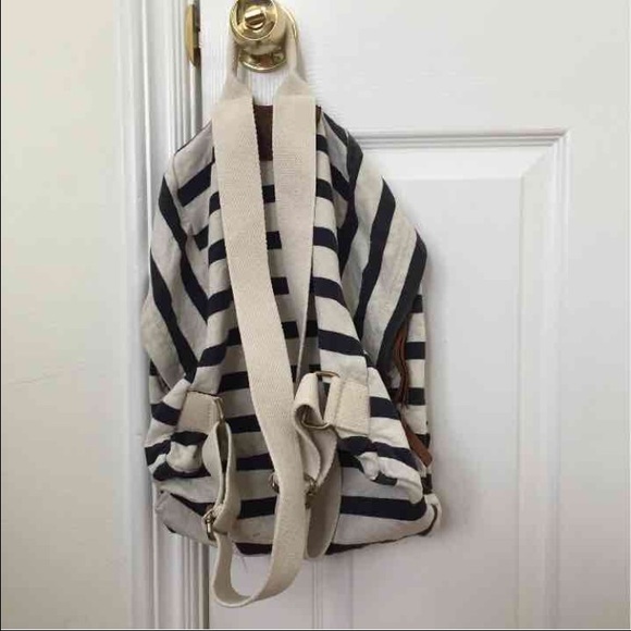 Brandy Melville backpack - Picture 2 of 4