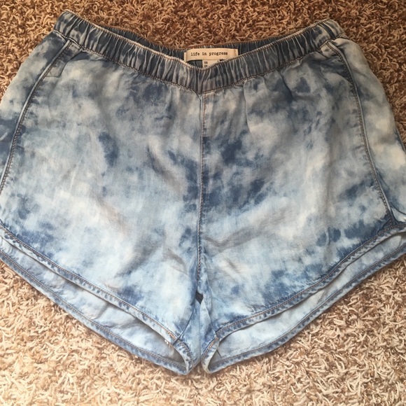 Life in progress lightweight distressed shorts