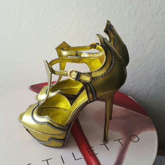 Sergio Rossi peep toe Platform Heel Size 36