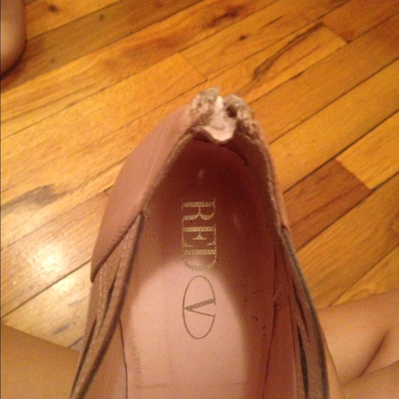 Blush Red Valentino Booties - Picture 4 of 4