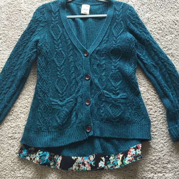 ANTHROPOLOGY FAR AWAY FROM CLOSE BLUE CARDIGAN Med