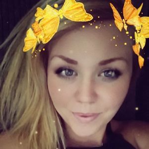 Meet your Posher, Kendra