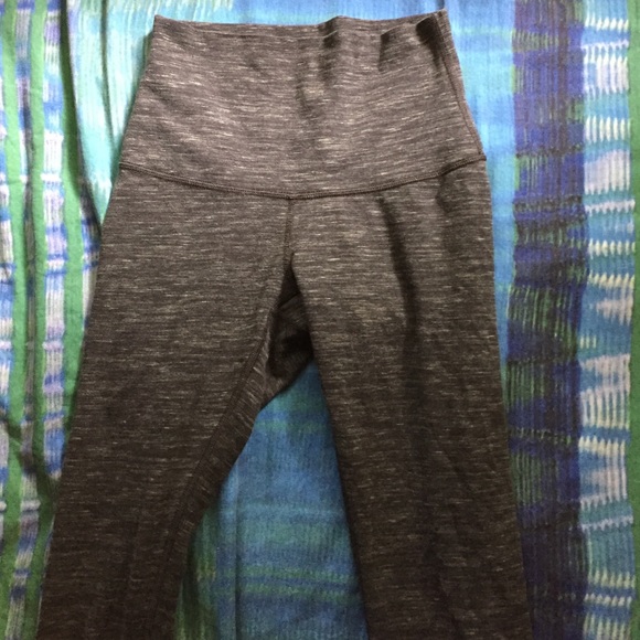 Lululemon cottony soft crops