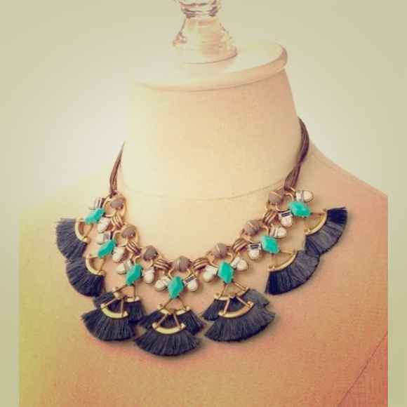 Stella and Dot Lotus Necklace