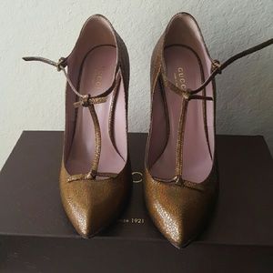 Gucci T strap pumps Size 36.5
