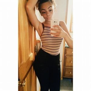 Meet your Posher, Paige