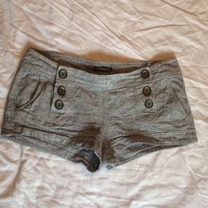 Express linen shorts