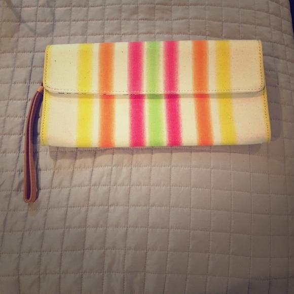 Tommy Hilfiger summer clutch