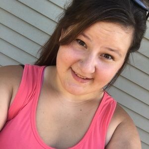 Meet your Posher, Aimee