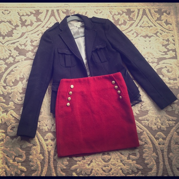 Classic burgundy fall/winter skirt!