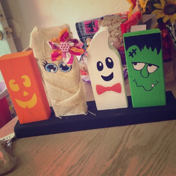 Hand painted 2x4 Halloween decor