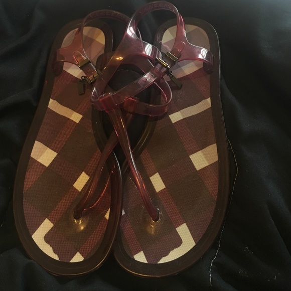 Burberry Jellys.