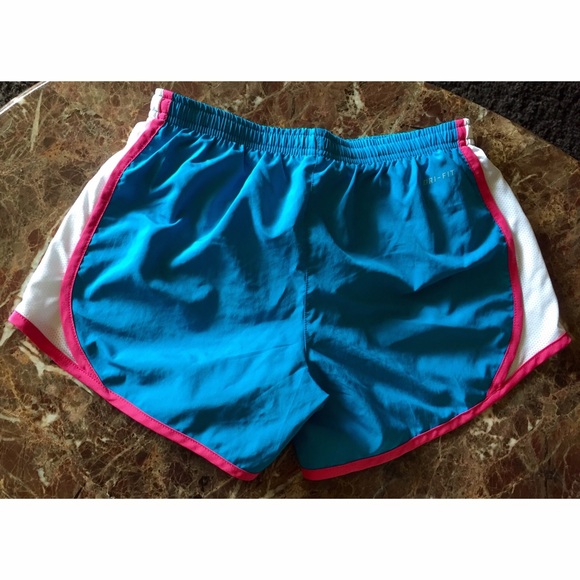 Nike Running Shorts - Picture 2 of 2